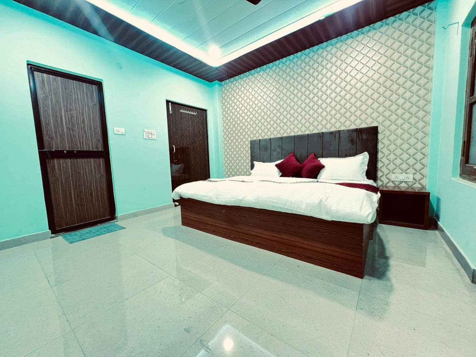 Gulab Residency Hotel Varanasi Exterior foto